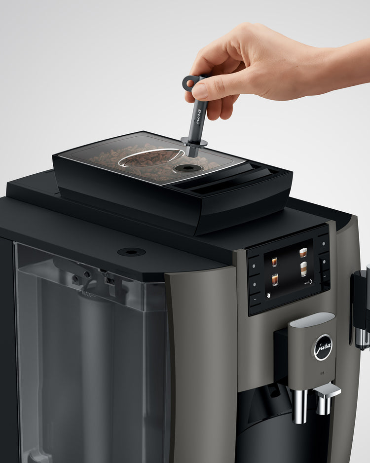 JURA W8 ESPRESSO MACHINE